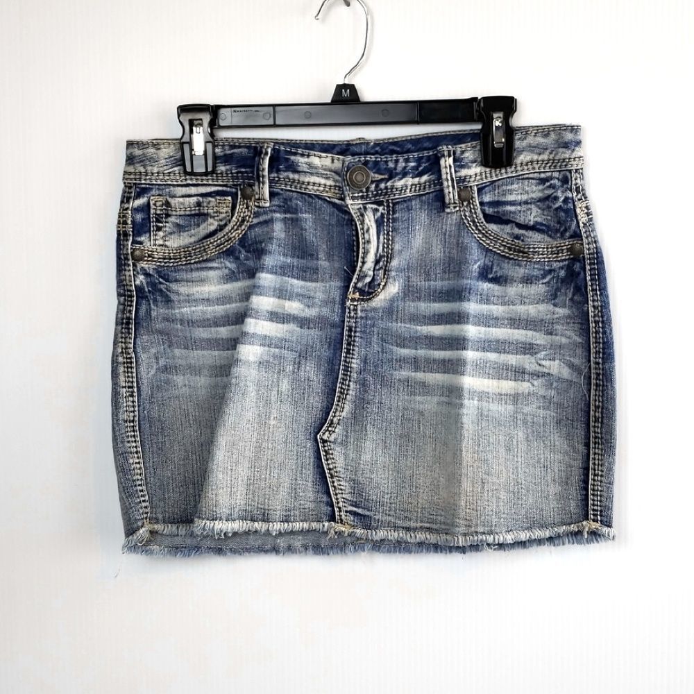 Maurices women's Jeans Miniskirt size 7/8